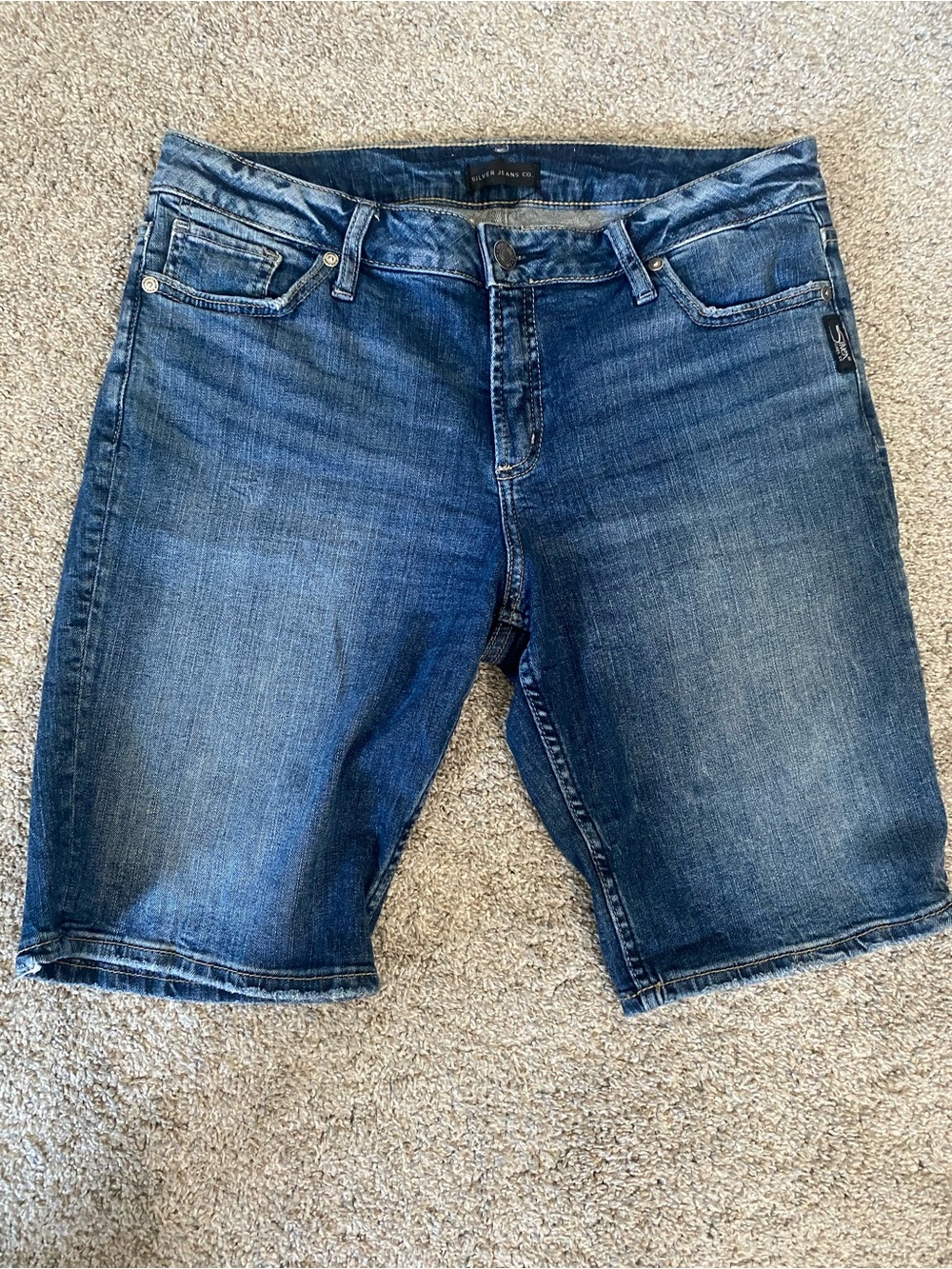 Accepting offers- Silver Jeans Co. Blue Denim Jeans with Silver Button